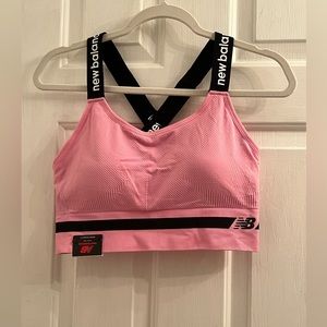 ❗️Size XXL 2X cute bright pink bubblegum thick cross strap sports bra
